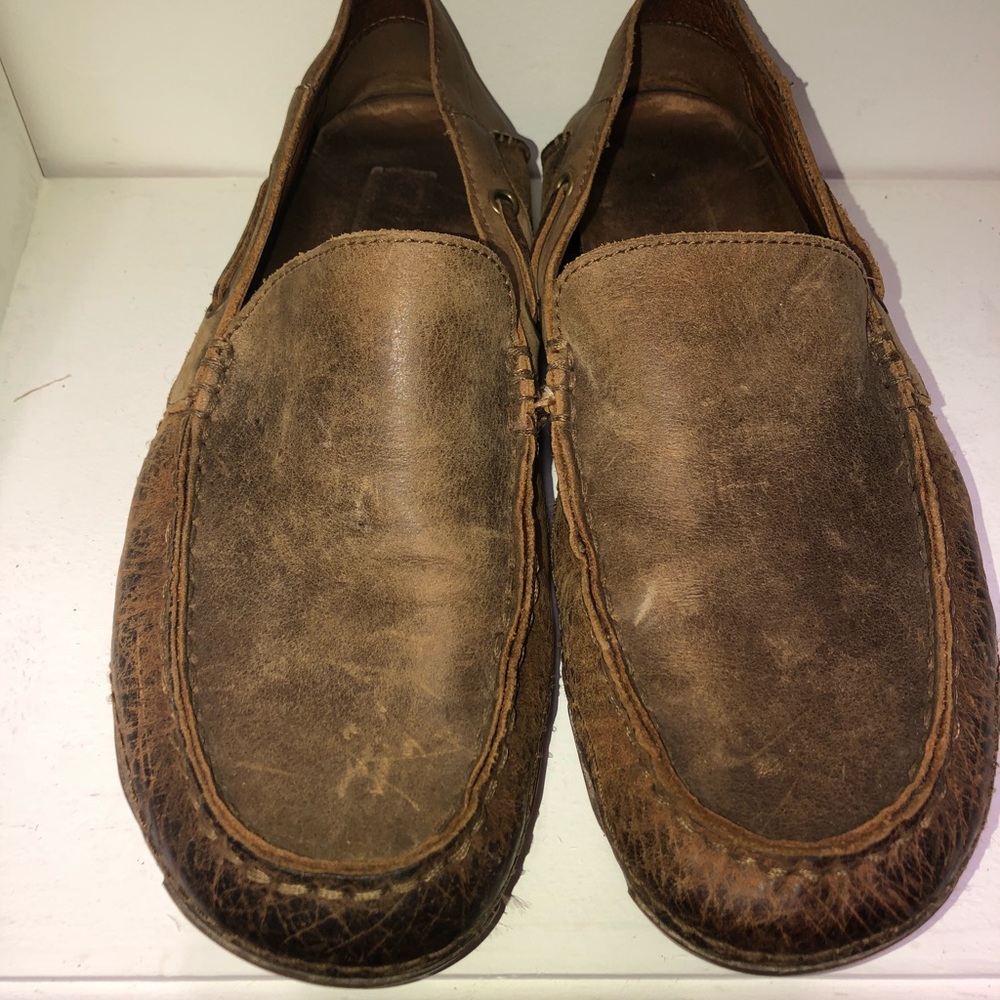Shoes - Picture 2 of 3